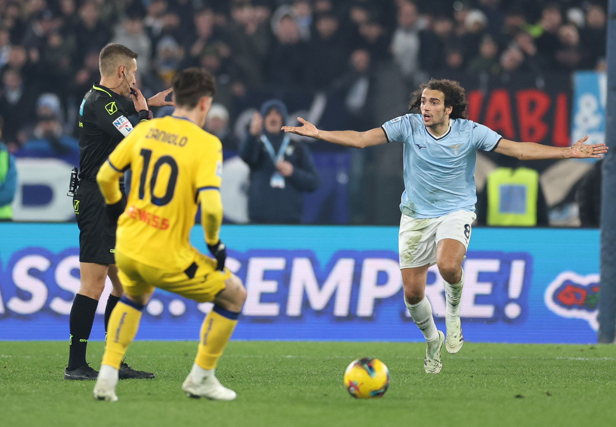 清晨亚特兰大备战欧篮联,战术微调细节曝光,信心回归,控场能力受关注的简单介绍 清晨亚特兰大备战欧篮联,战术微调细节曝光,信心回归,控场能力受关注的简单介绍