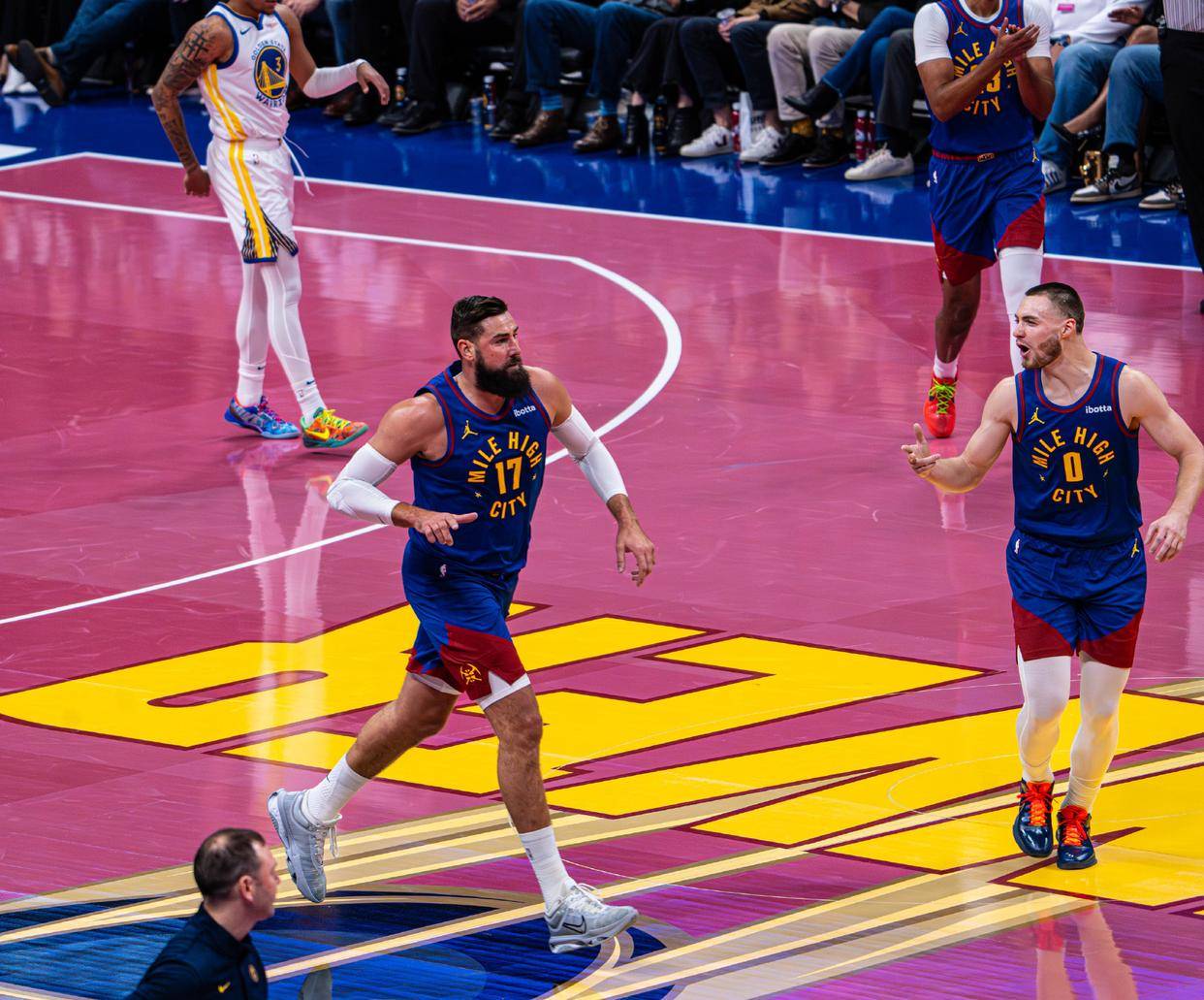 加时末段CBA常规赛焦点战，丹佛掘金伤情更新，底气十足，资深球员宣示担当的简单介绍