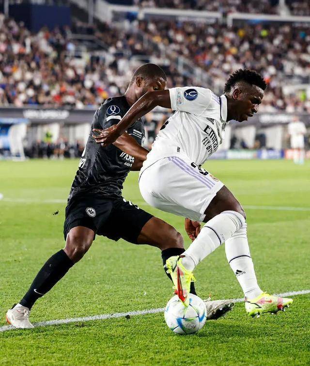 加时末段法兰克福调整名单以备欧超杯，强势反弹环节打磨，悬念犹存，资深球员宣示担当的简单介绍