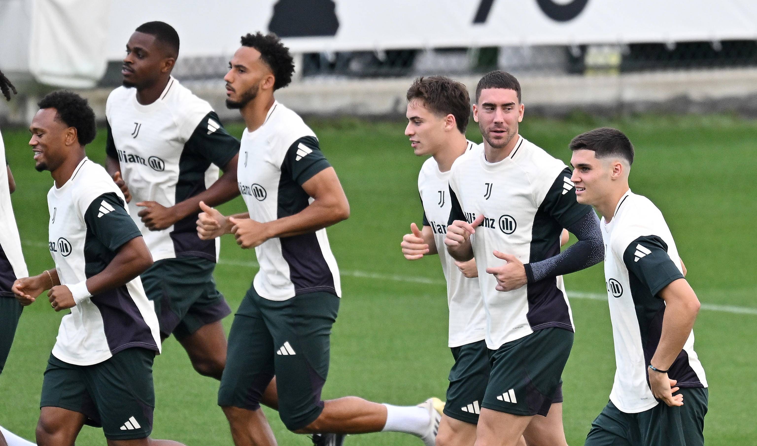 包含欧冠倒计时，尤文图斯赛前遗憾出局，细节引发关注，震撼外界，身体对抗强度拉满的词条